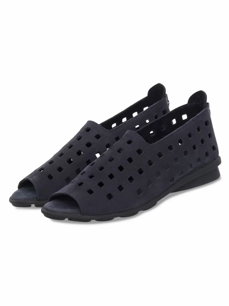 Clearance Arche Slip On Drick